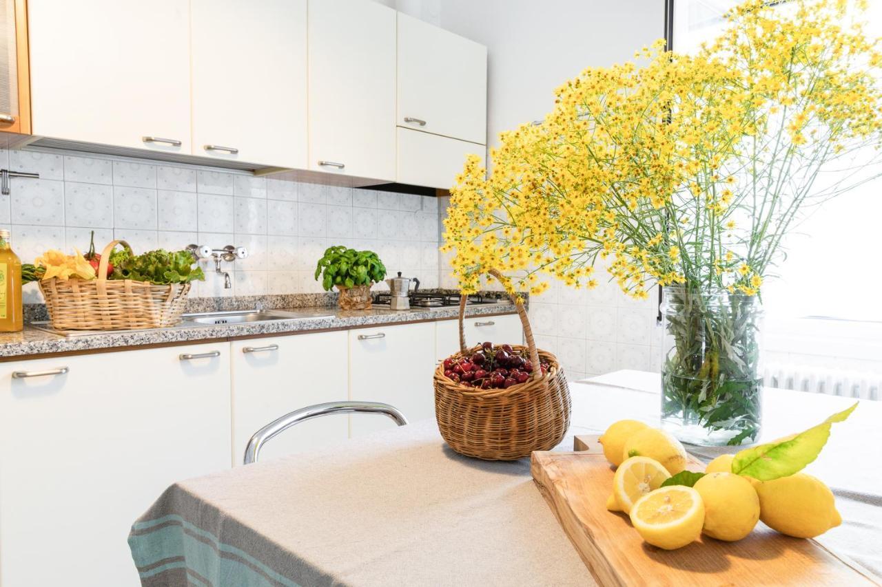 Marina Apartment San Bartolomeo Al Mare Luaran gambar